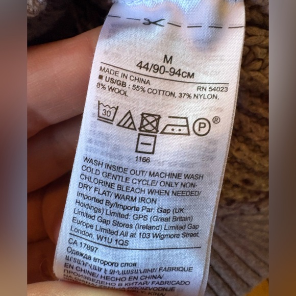 Banana Republic Knit sweater - Picture 4 of 6